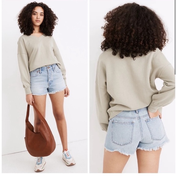 Madewell Pants - Madewell Curvy Relaxed Button Fly Denim Shorts Size 27